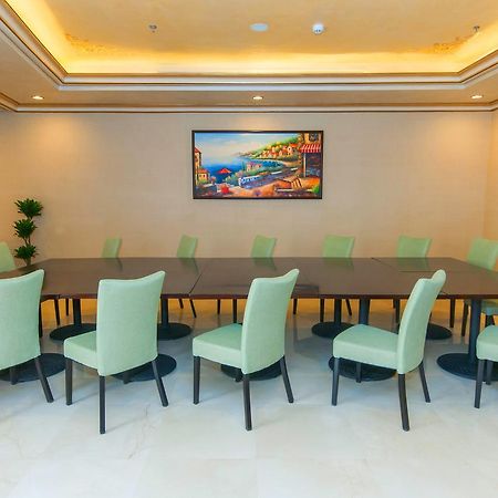 Suite Inn Hotel Rijad Zewnętrze zdjęcie